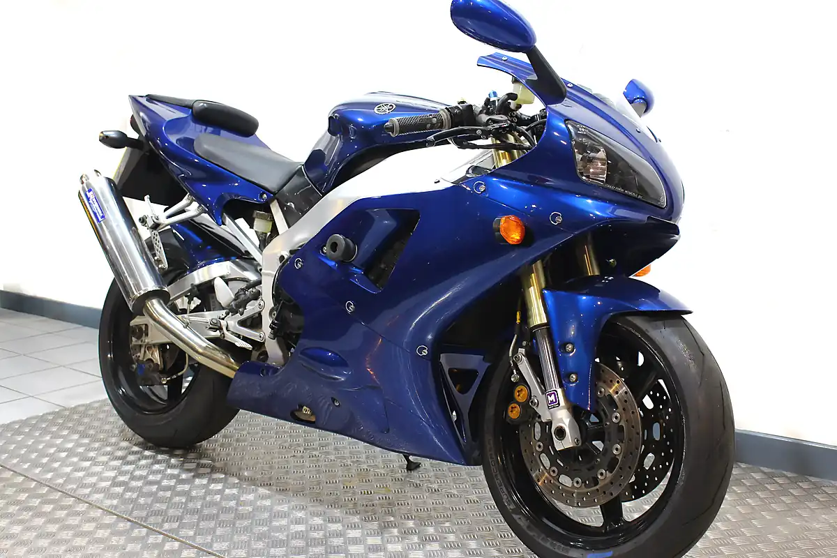 Used 1999 Yamaha R1 Blue - Interior and Exterior details 6
