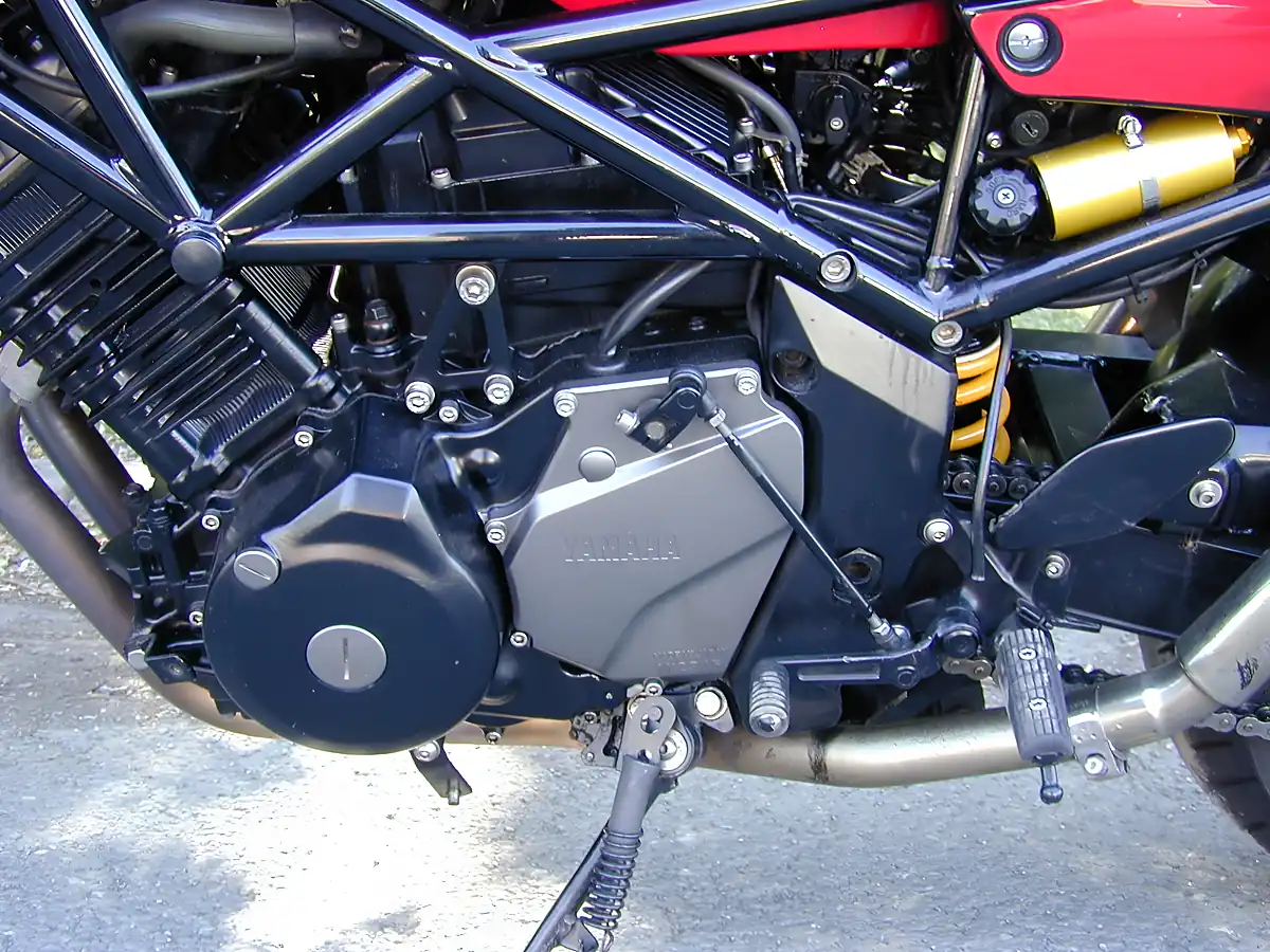 Used 1999 Yamaha TRX850 Red - Interior and Exterior details 14