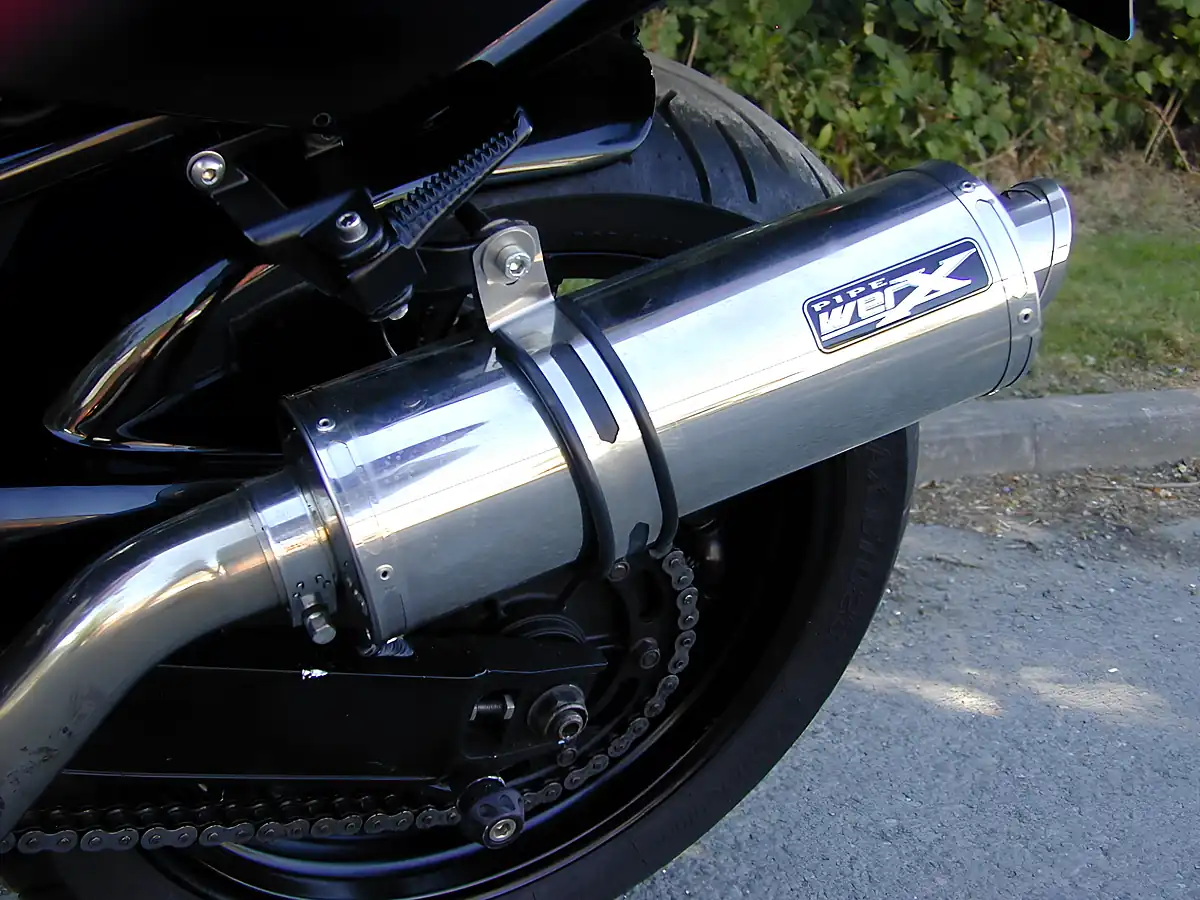Used 1999 Yamaha TRX850 Red - Interior and Exterior details 15