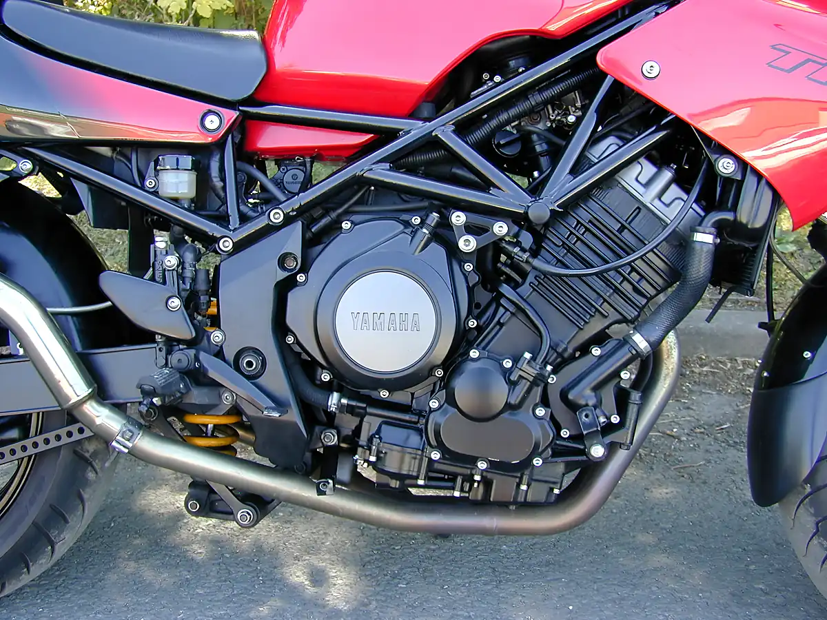 Used 1999 Yamaha TRX850 Red - Interior and Exterior details 16