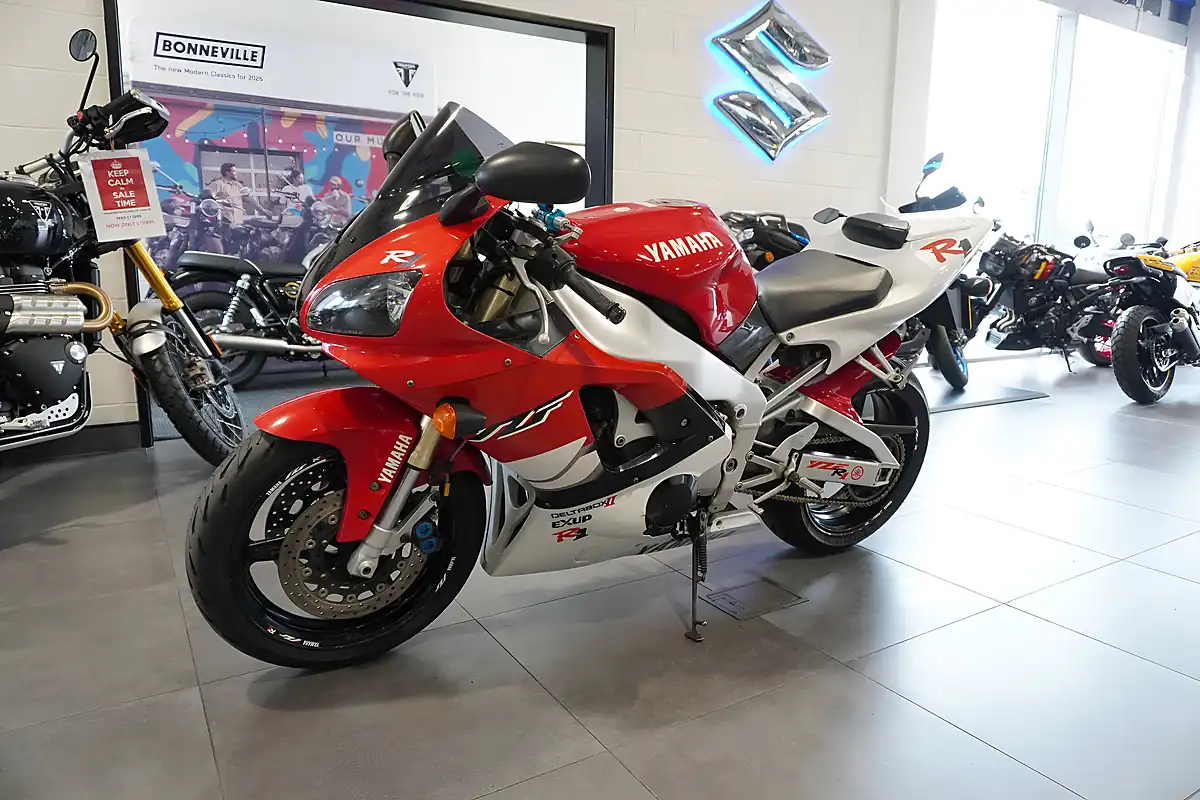 Used 1999 Yamaha YZF-R1 Red/ White - Interior and Exterior details 6