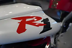 Used 1999 Yamaha YZF-R1 White/Red - Interior and Exterior details 9