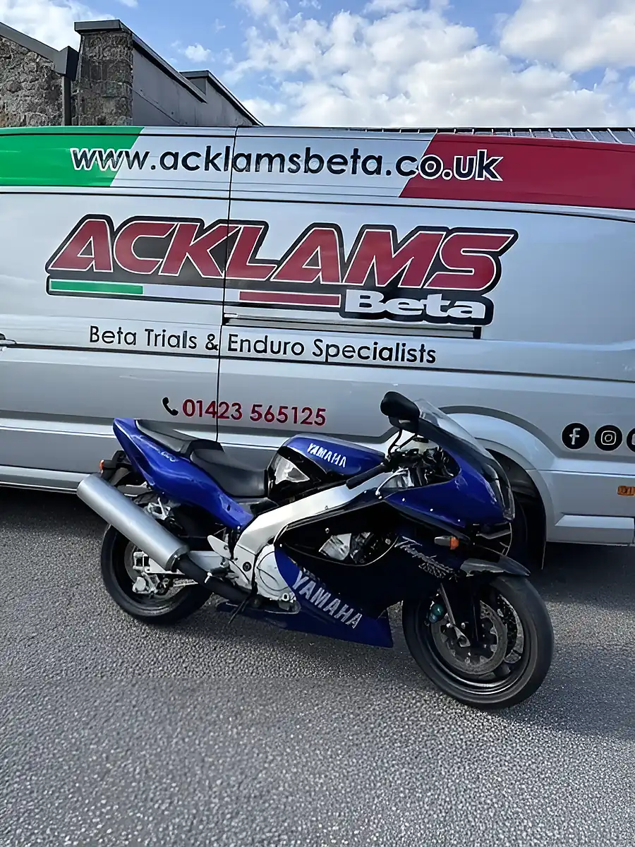Used 1999 Yamaha YZF1000R Thunderace - Front View