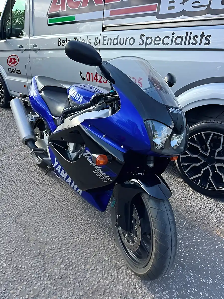 Used 1999 Yamaha YZF1000R Thunderace - Interior and Exterior details 5