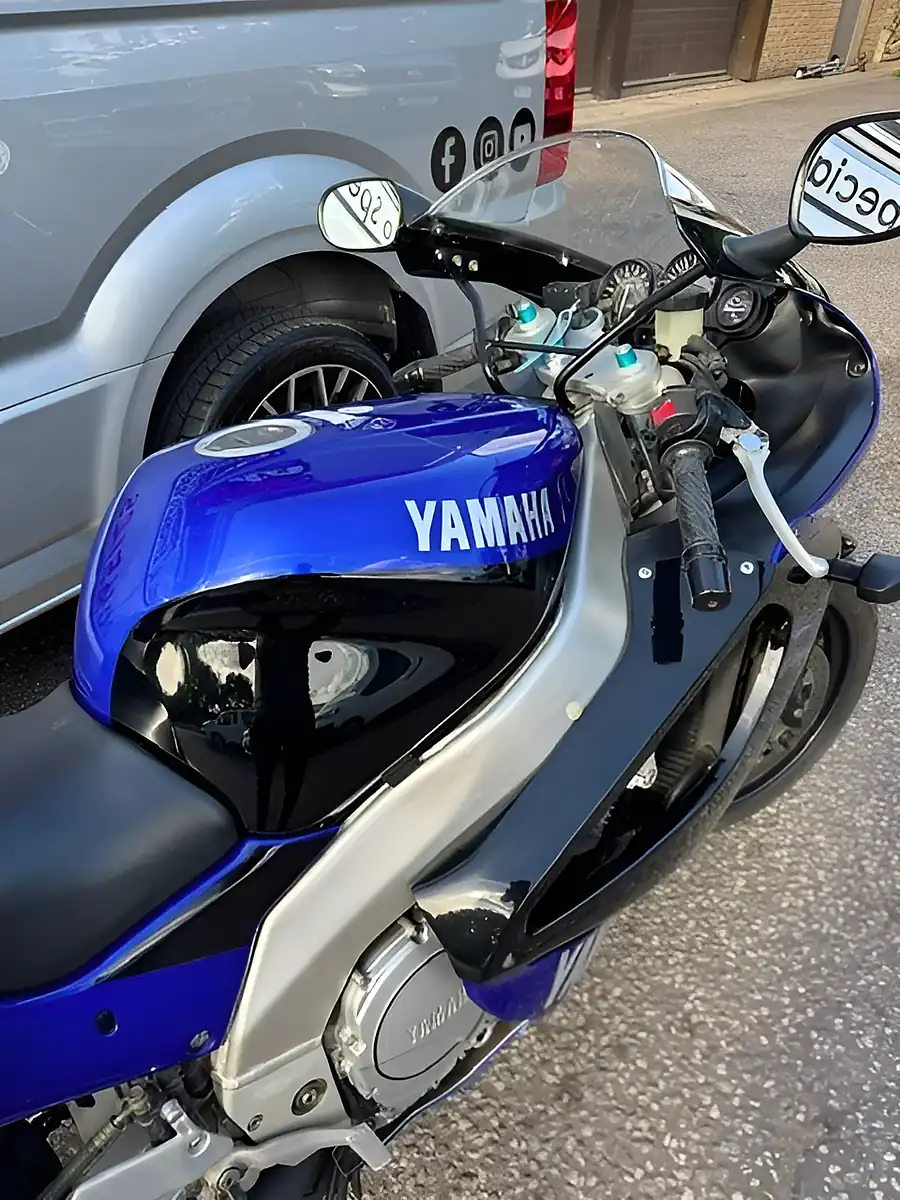 Used 1999 Yamaha YZF1000R Thunderace - Interior and Exterior details 6