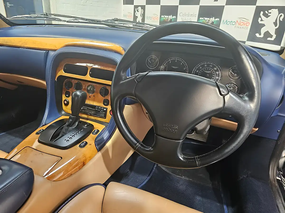 Used 2000 Aston Martin DB7 Vantage Blue - Interior and Exterior details 12