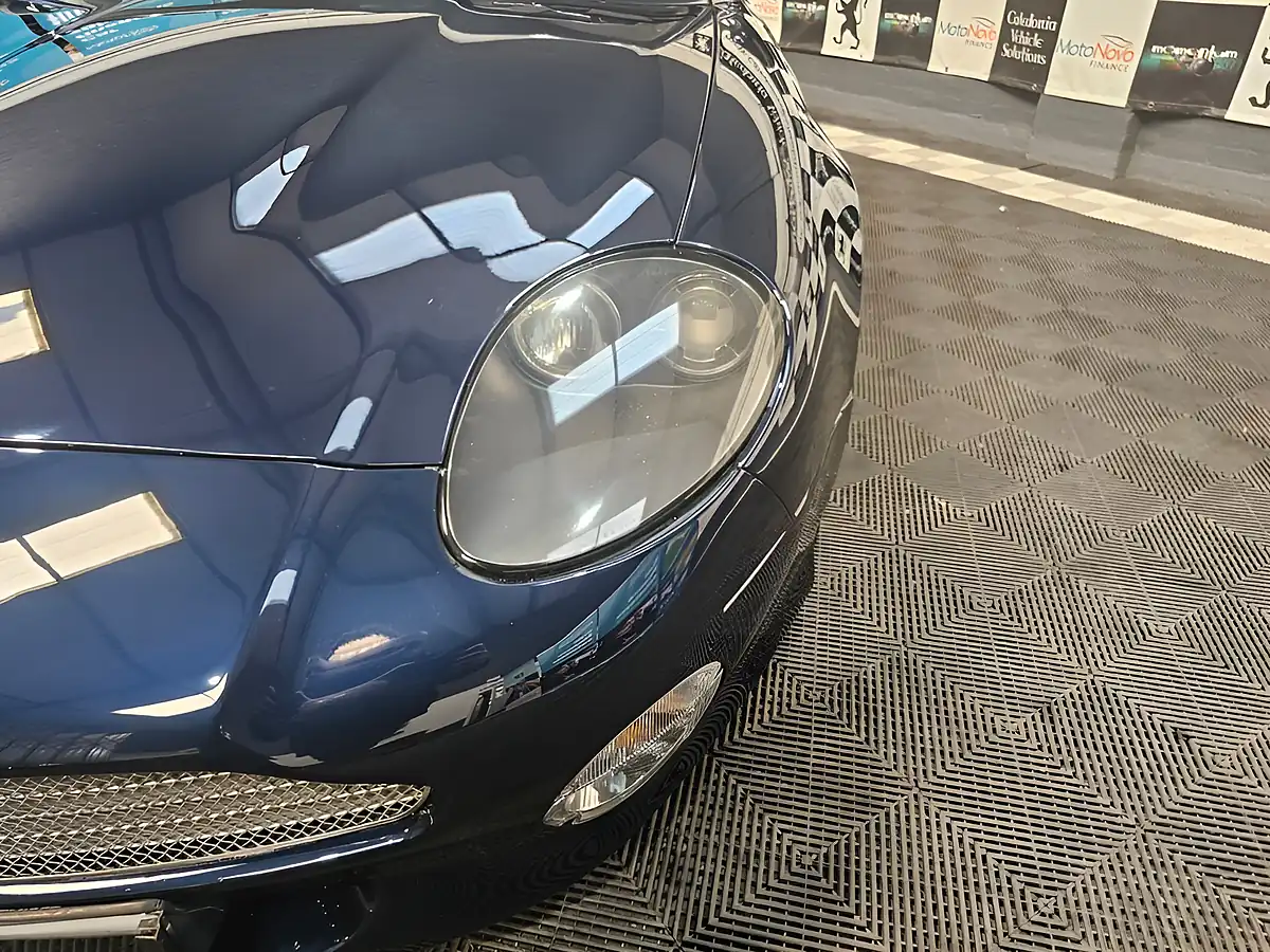 Used 2000 Aston Martin DB7 Vantage Blue - Interior and Exterior details 19