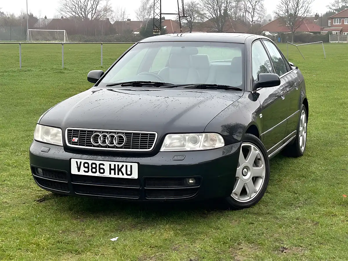 Used 2000 Audi A4 S4 Quattro 4WD Black - Front View
