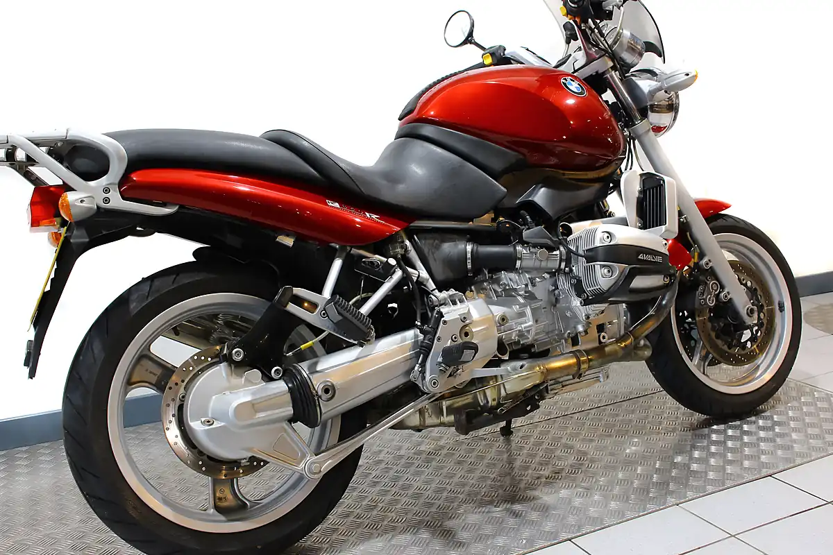 Used 2000 BMW R850R Red - Interior and Exterior details 3
