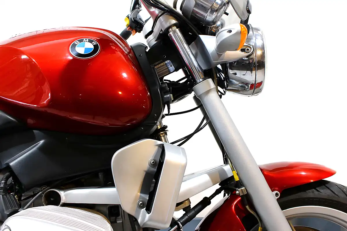 Used 2000 BMW R850R Red - Interior and Exterior details 4