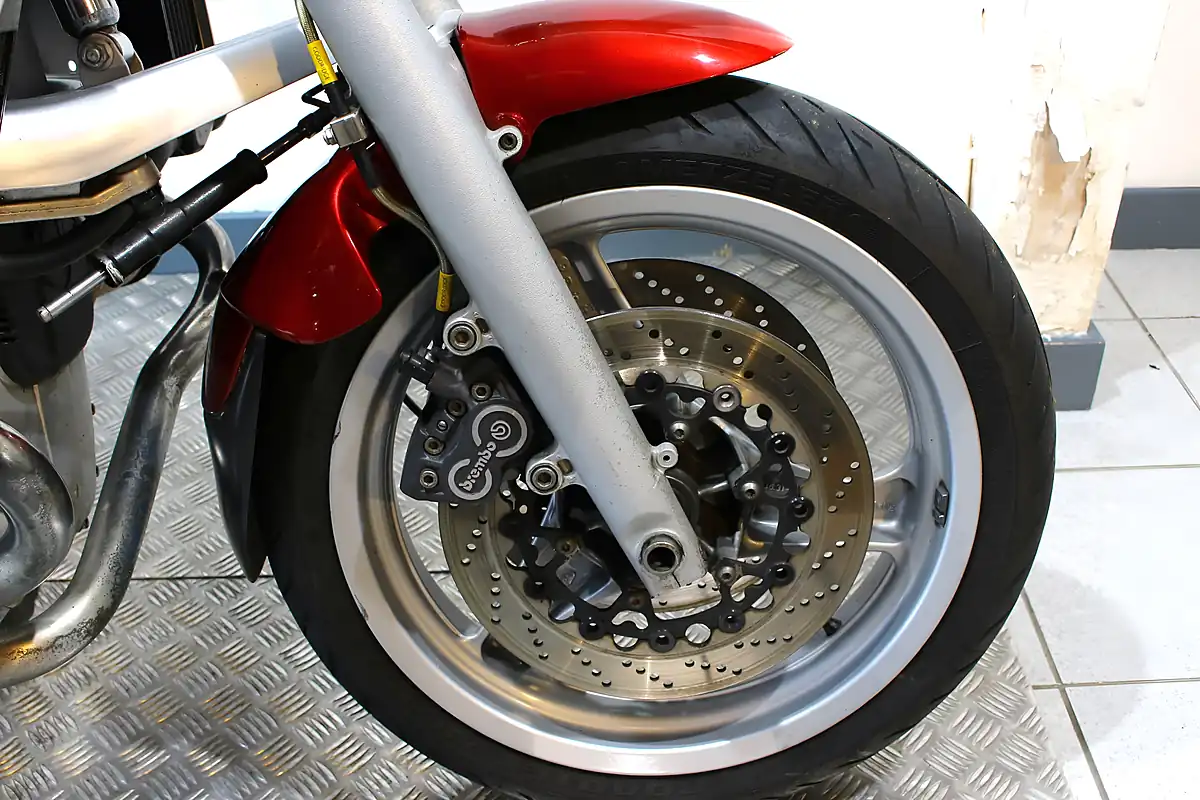 Used 2000 BMW R850R Red - Interior and Exterior details 5