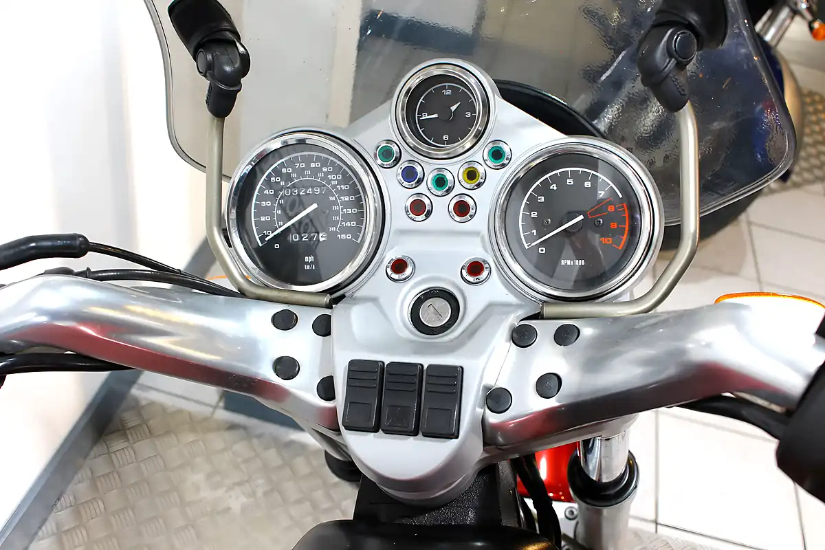 Used 2000 BMW R850R Red - Interior and Exterior details 8