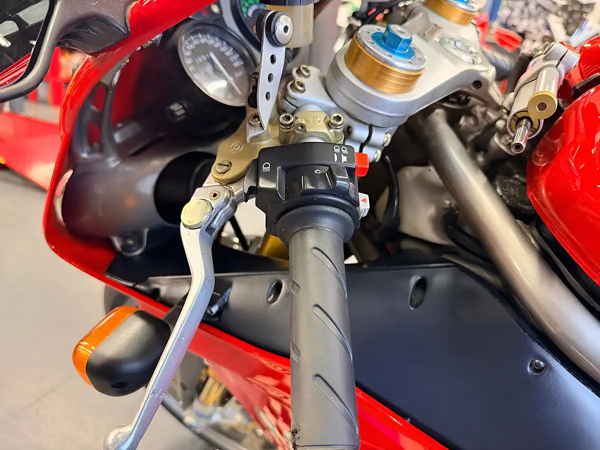 Used 2000 Ducati 996 Sps - Interior and Exterior details 12