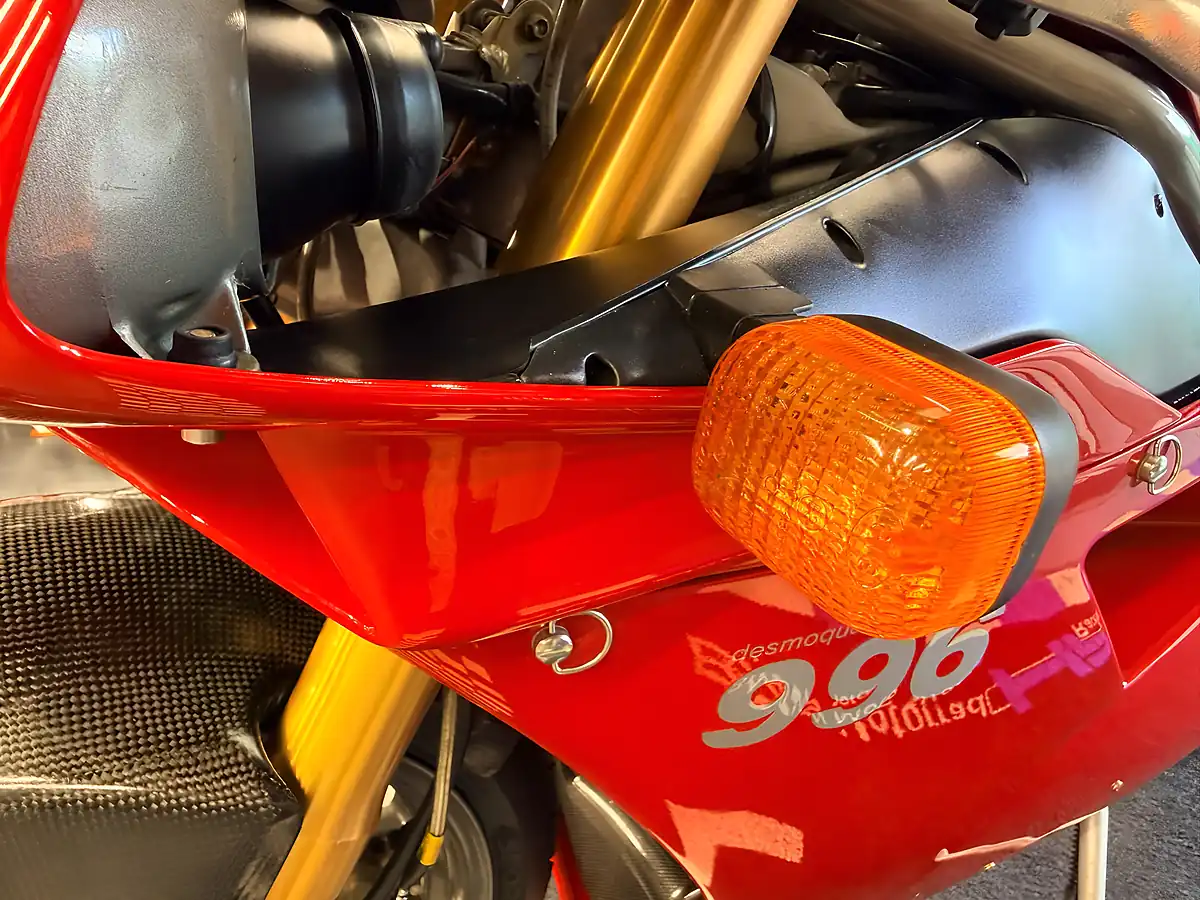 Used 2000 Ducati 996 Sps - Interior and Exterior details 13