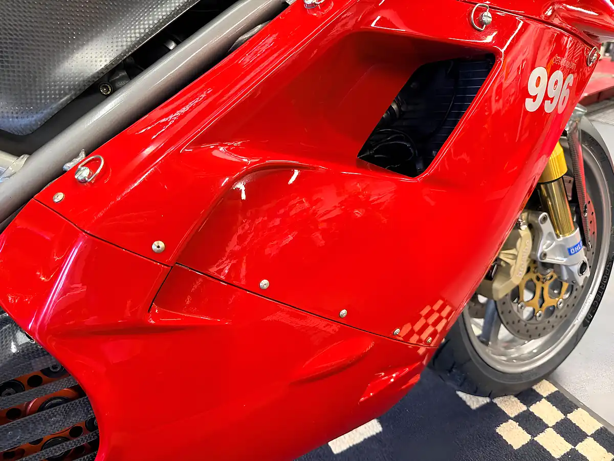 Used 2000 Ducati 996 Sps - Interior and Exterior details 8