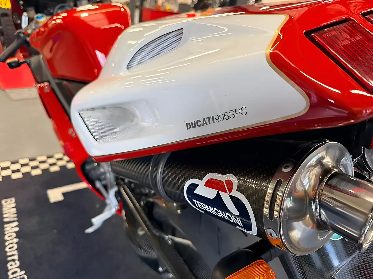 Used 2000 Ducati 996 Sps - Interior and Exterior details 9