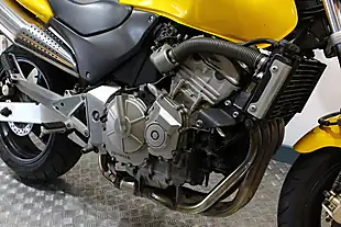 Used 2000 Honda CB600F Yellow - Interior and Exterior details 6