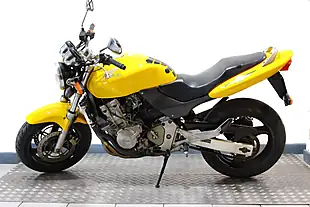Used 2000 Honda CB600F Yellow - Interior and Exterior details 9