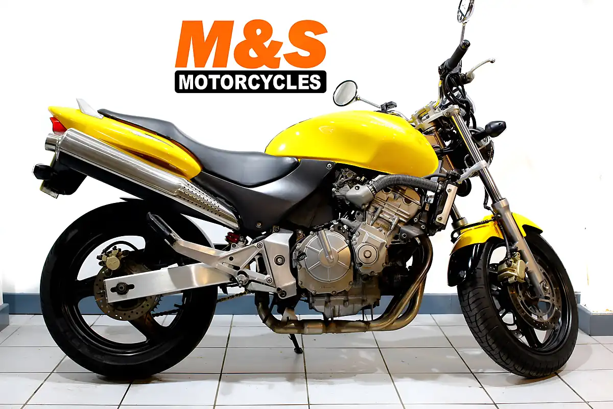Used 2000 Honda Hornet CB600F Yellow - Front View
