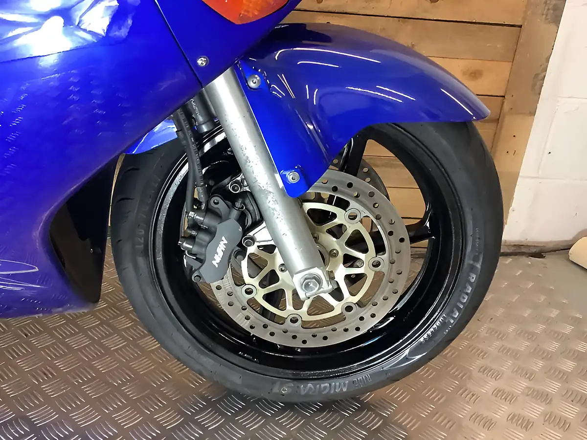 Used 2000 Honda Vfr Metallic Blue - Interior and Exterior details 20