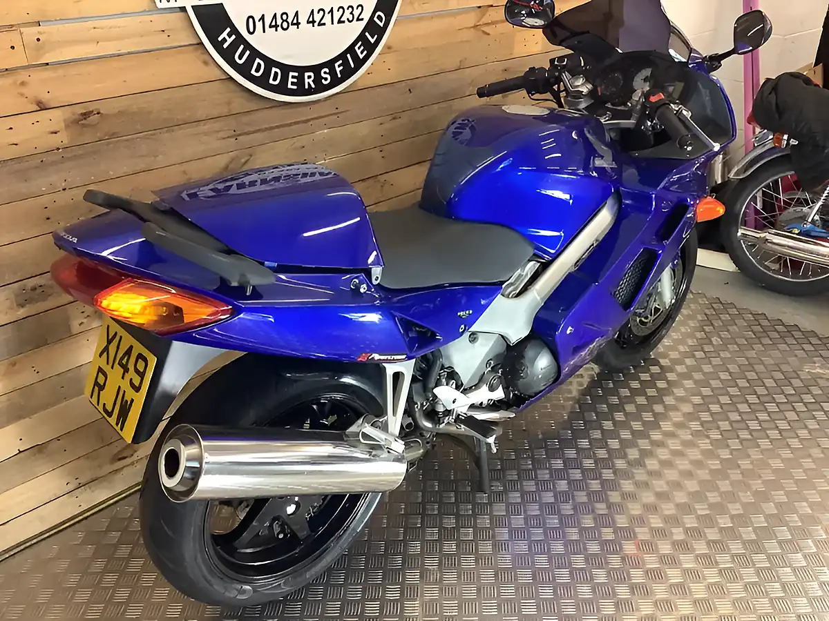 Used 2000 Honda Vfr Metallic Blue - Interior and Exterior details 4