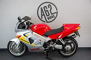 Used 2000 Honda VFR800 Anniversary Red - Interior and Exterior details 2