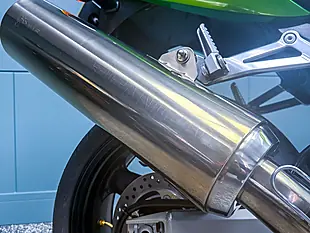 Used 2000 Kawasaki ZX-12R Ninja Green - Interior and Exterior details 14