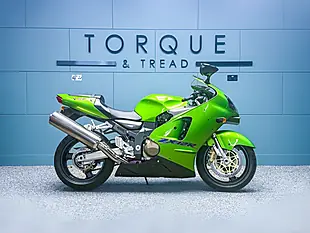 Used 2000 Kawasaki ZX-12R Ninja Green - Interior and Exterior details 2