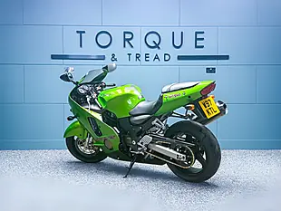 Used 2000 Kawasaki ZX-12R Ninja Green - Interior and Exterior details 7