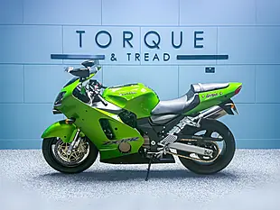 Used 2000 Kawasaki ZX-12R Ninja Green - Interior and Exterior details 8