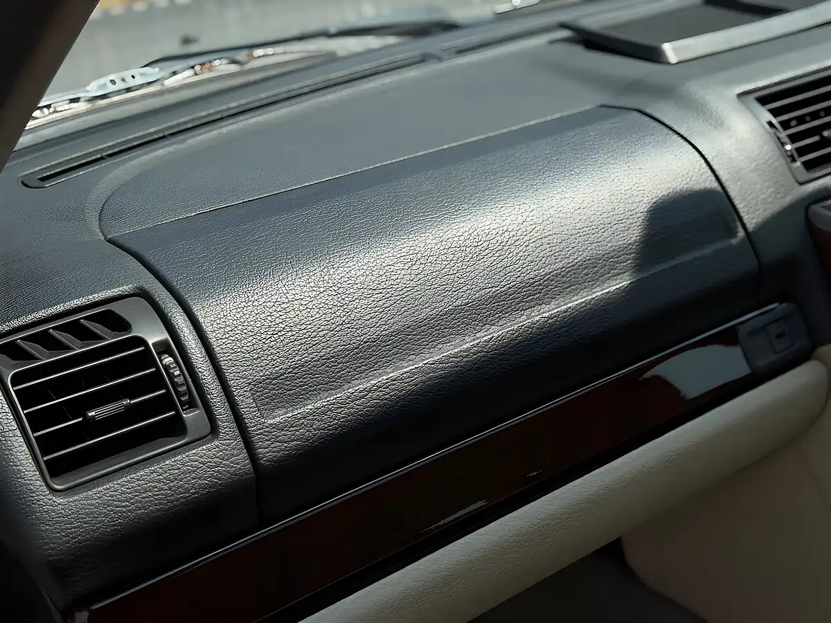 Used 2000 Land Rover Range Rover Vogue Silver - Interior and Exterior details 20
