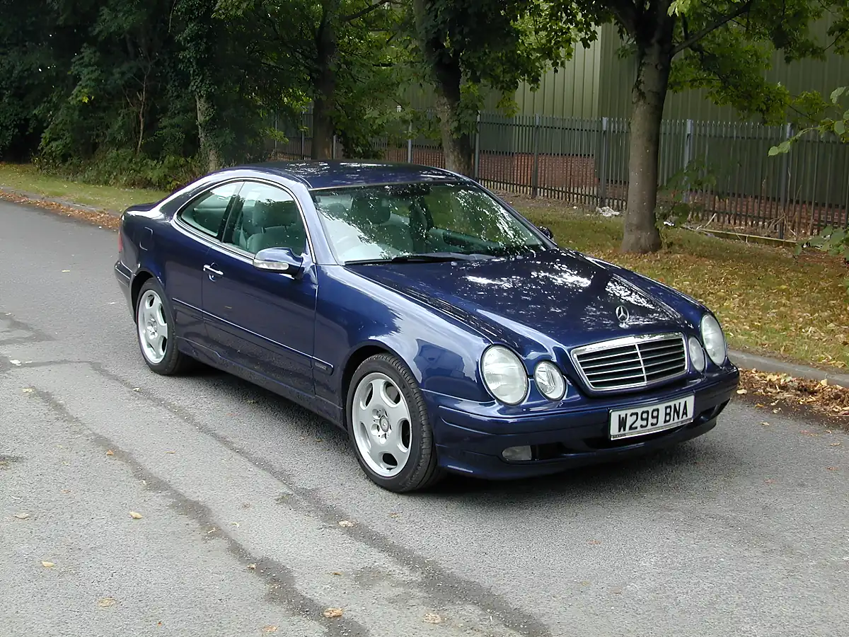 Used 2000 Mercedes-Benz Clk Coupe Azurite Blue Metallic - Front View