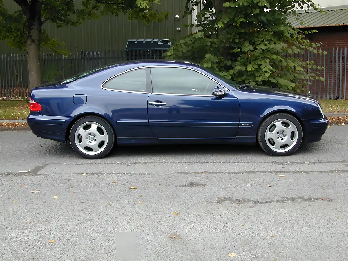 Used 2000 Mercedes-Benz Clk Coupe Azurite Blue Metallic - Interior and Exterior details 2