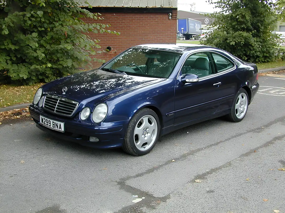 Used 2000 Mercedes-Benz Clk Coupe Azurite Blue Metallic - Interior and Exterior details 8