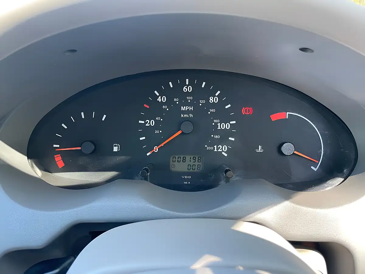 Used 2000 Nissan Micra S Blue - Interior and Exterior details 17