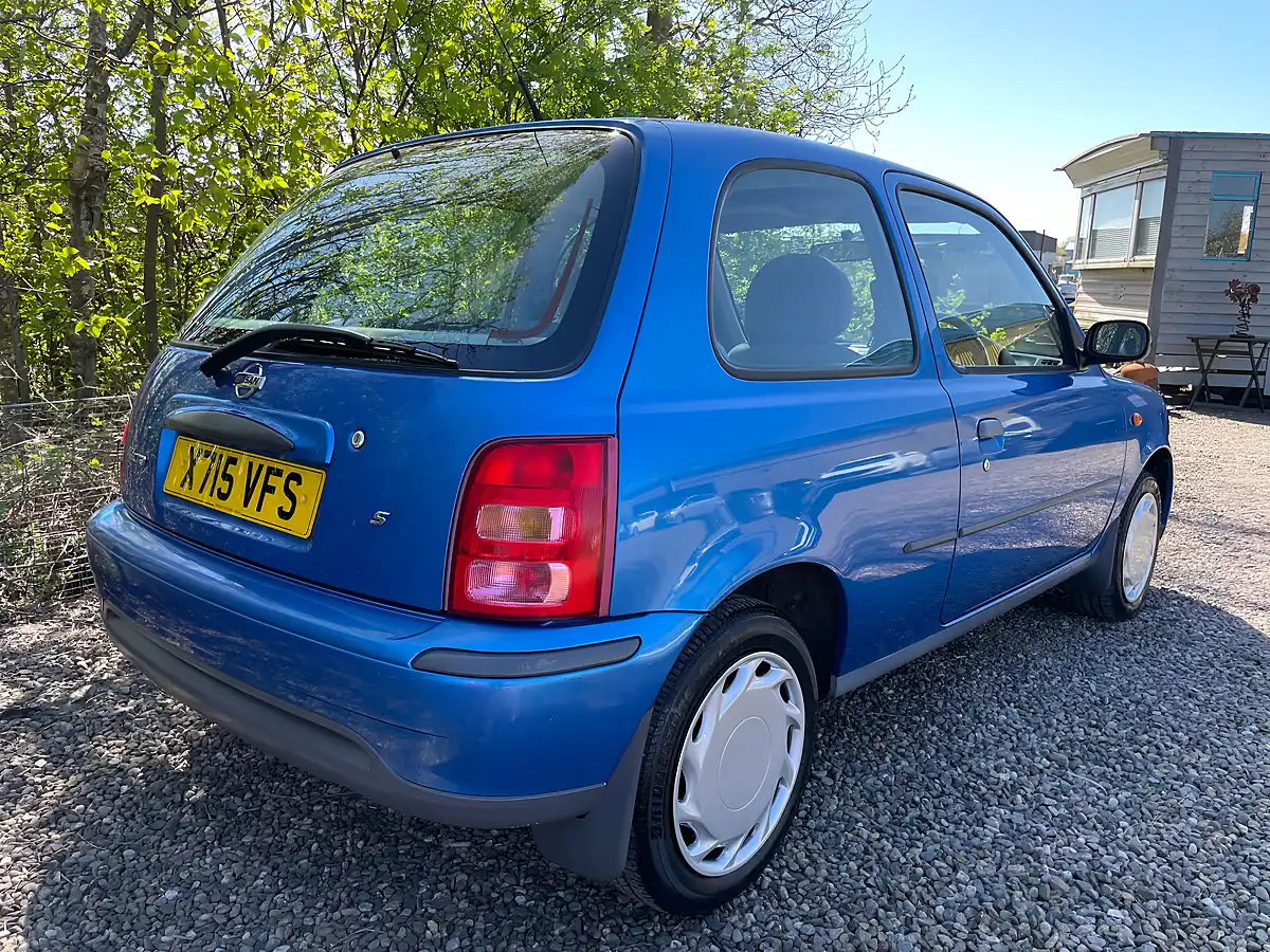 Used 2000 Nissan Micra S Blue - Interior and Exterior details 3