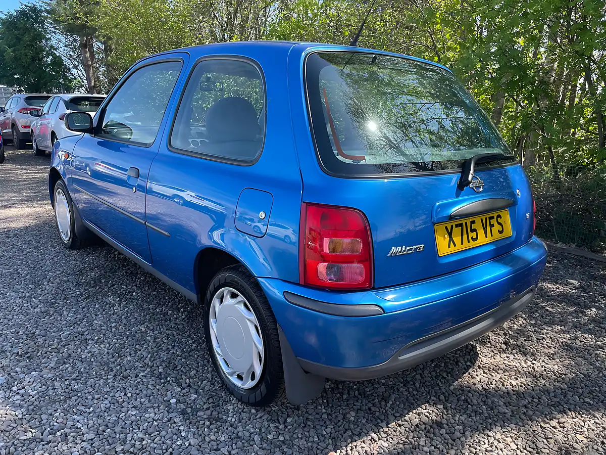 Used 2000 Nissan Micra S Blue - Interior and Exterior details 4