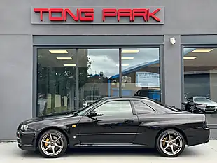 Used 2000 Nissan Skyline GT-R R34 Black - Interior and Exterior details 12