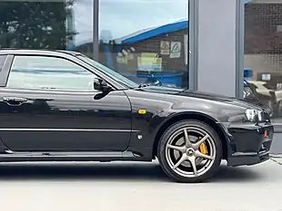 Used 2000 Nissan Skyline GT-R R34 Black - Interior and Exterior details 16