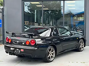 Used 2000 Nissan Skyline GT-R R34 Black - Interior and Exterior details 11