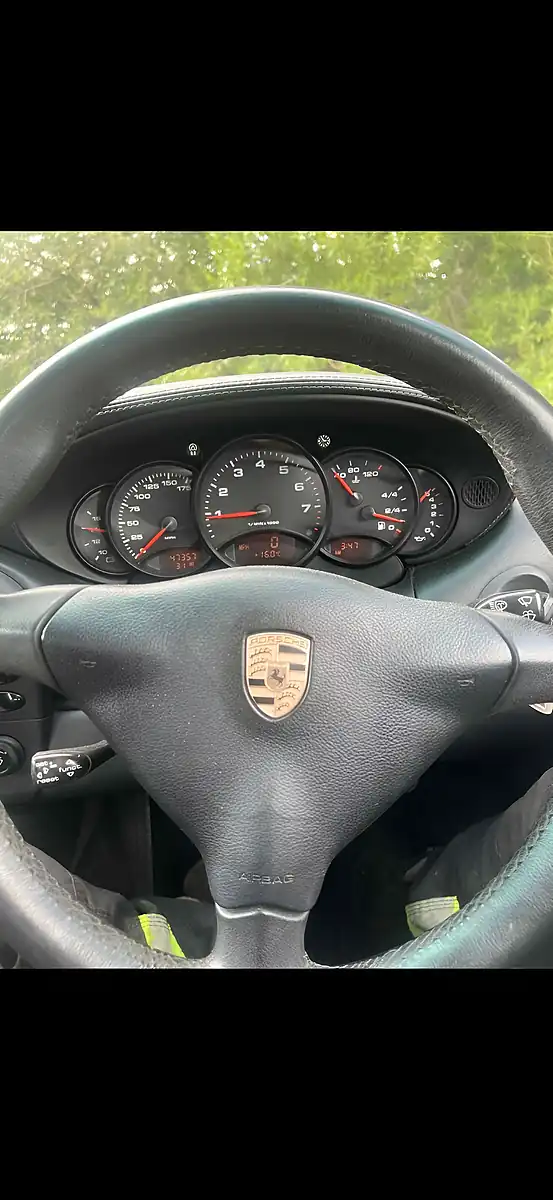Used 2000 Porsche 911 (996) Convertible Silver - Interior and Exterior details 11