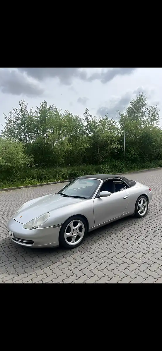 Used 2000 Porsche 911 (996) Convertible Silver - Interior and Exterior details 3