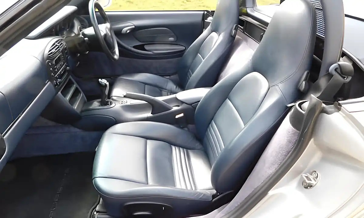 Used 2000 Porsche Boxster 987 Artic Silver Metallic - Interior and Exterior details 14