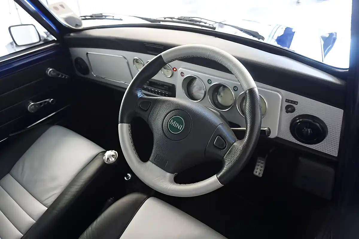 Used 2000 Rover MINI Cooper Sport Tahiti Blue Metallic - Interior and Exterior details 16
