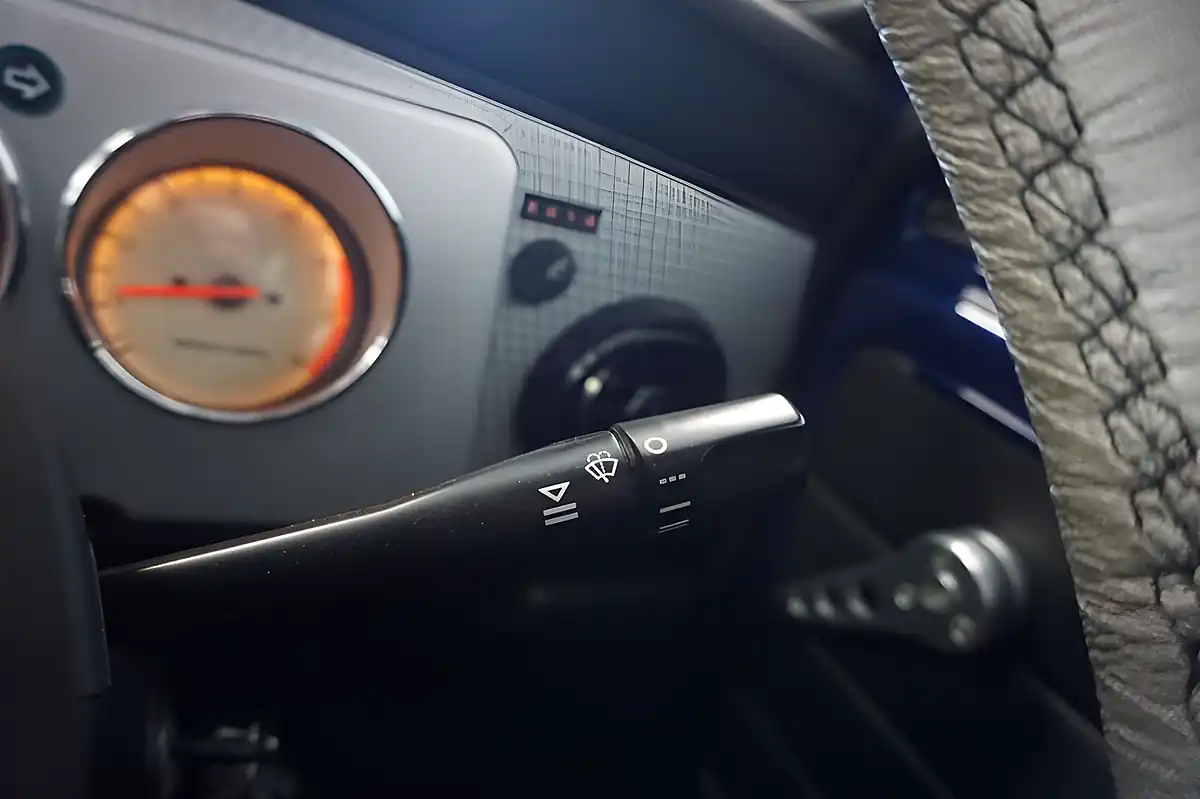 Used 2000 Rover MINI Cooper Sport Tahiti Blue Metallic - Interior and Exterior details 19