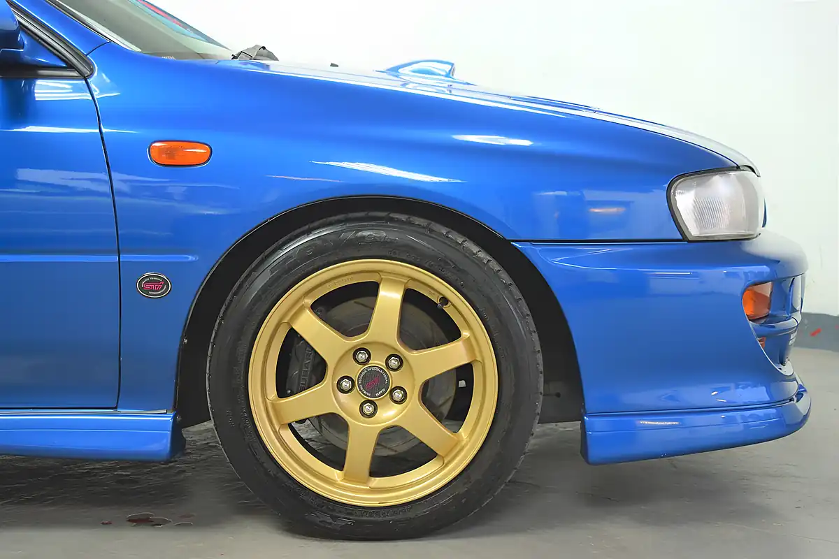 Used 2000 Subaru Impreza Wrx Sti Type R Version 6 Limited Blue - Interior and Exterior details 8