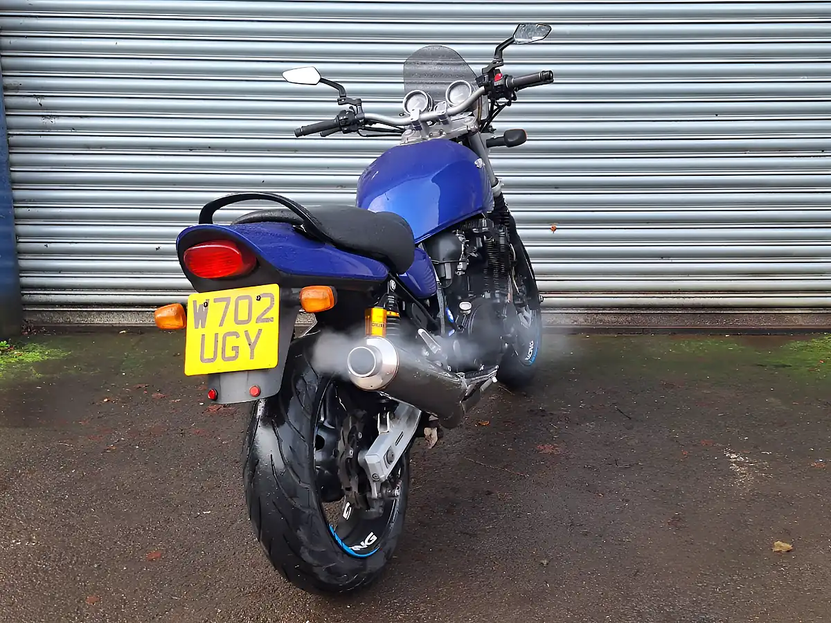 Used 2000 Suzuki Gsx Blue - Interior and Exterior details 5