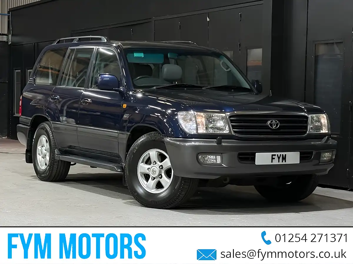 Used 2000 Toyota Land Cruiser Amazon Vx Blue - Front View
