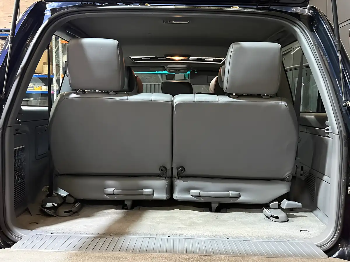 Used 2000 Toyota Land Cruiser Amazon Vx Blue - Interior and Exterior details 14