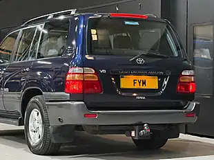 Used 2000 Toyota Land Cruiser Amazon Vx Blue - Interior and Exterior details 18